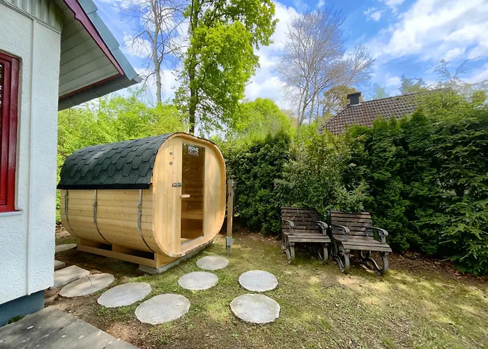 Vakantiehuis Pur Mit Seeblick & Sauna - Helly Von Mein-seepark *